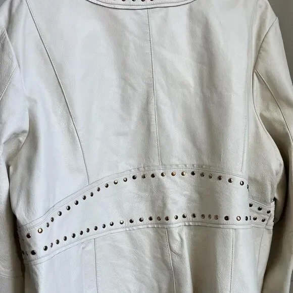 Pamela McCoy Vintage White Studded Leather Jacket - Picture 3 of 6